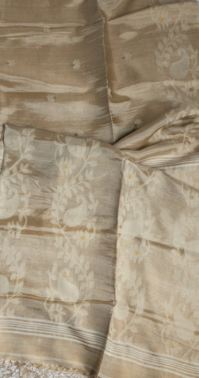 Beige Jamdani - Tussar by Art Silk Handloom Saree -AUV-900123