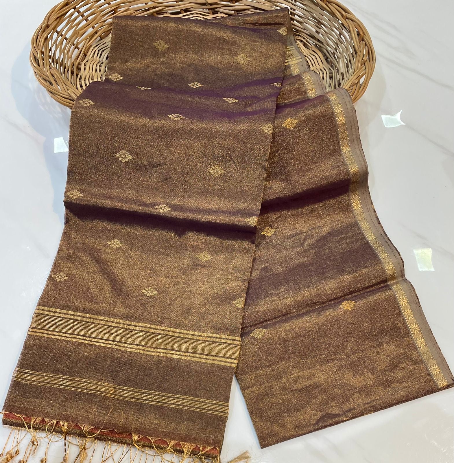 maheswari tissue saree