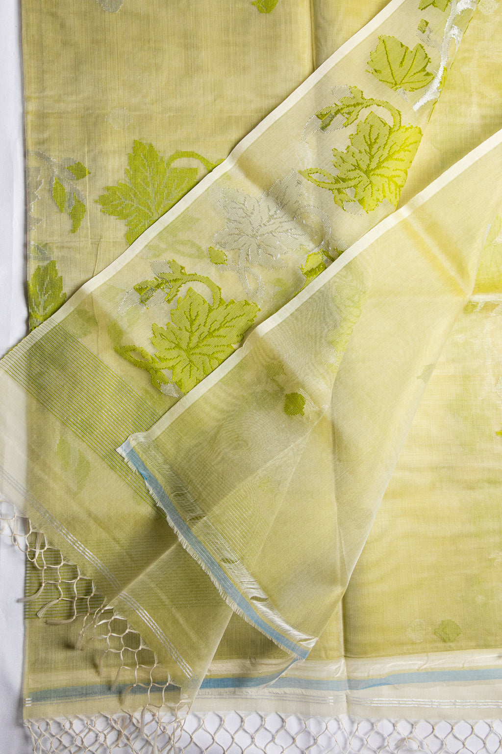 Citrus Vine Jamdani — Pure Muslin Handloom Saree